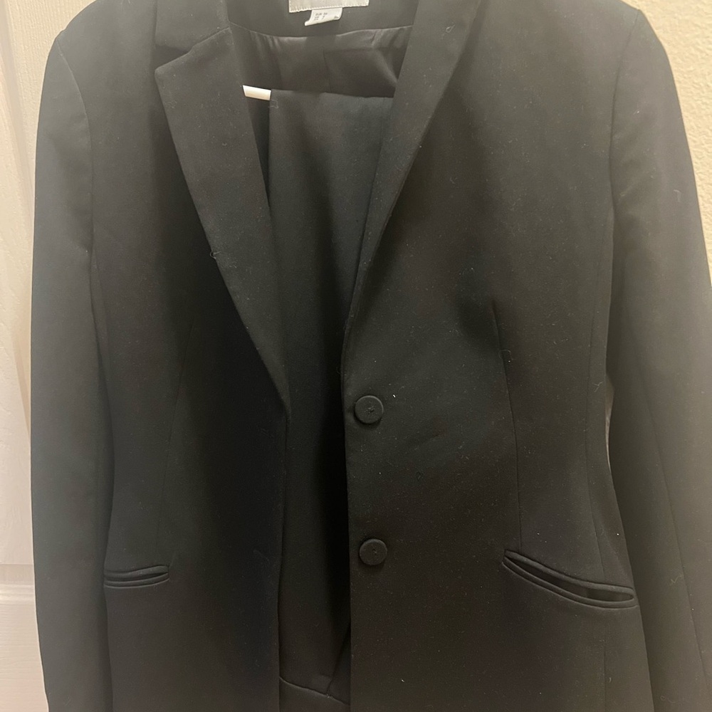 H&M Elegant Black Women’s Suit